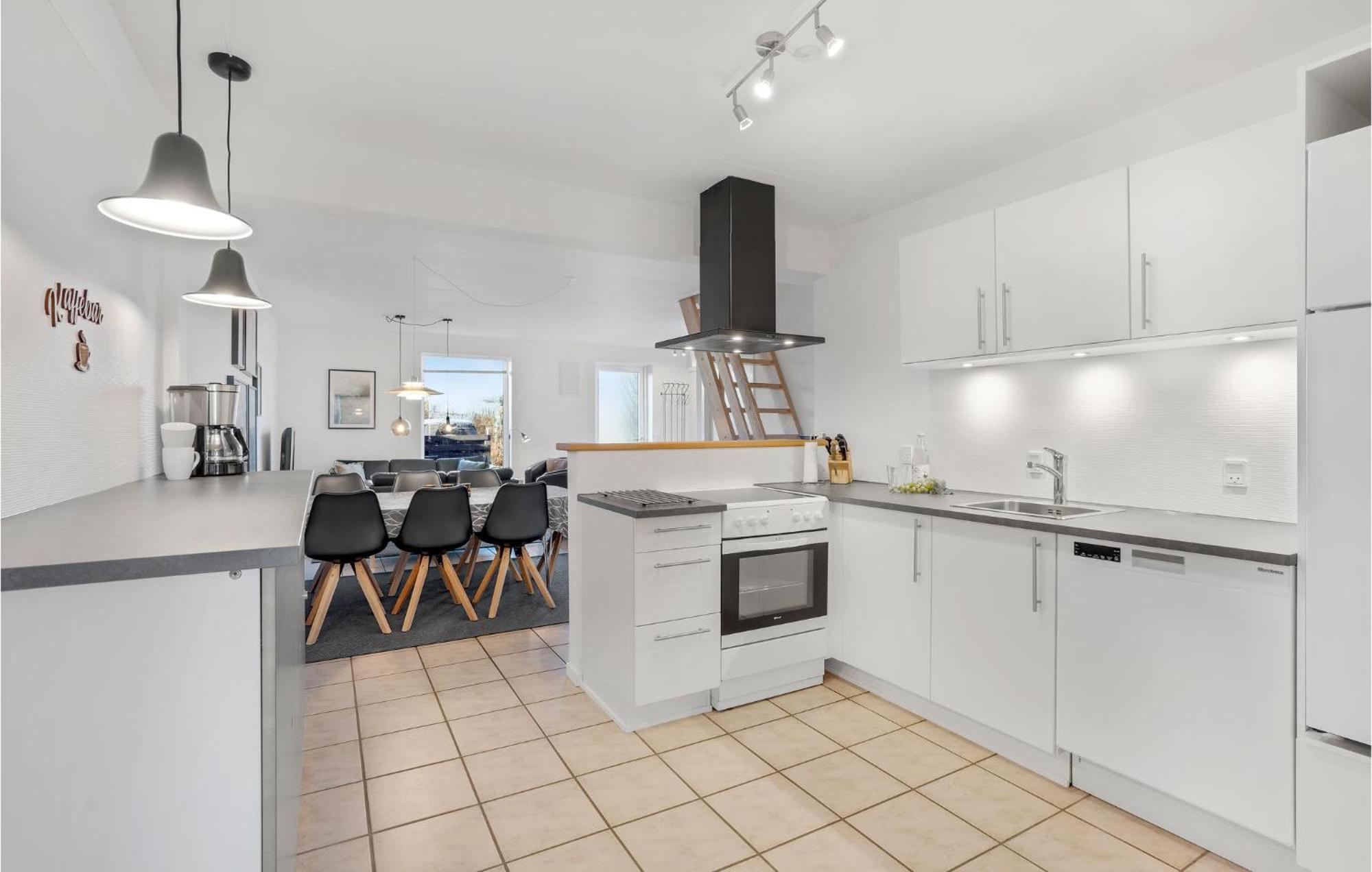 Amazing Home In Hvide Sande With Wifi Bjerregård Exterior foto