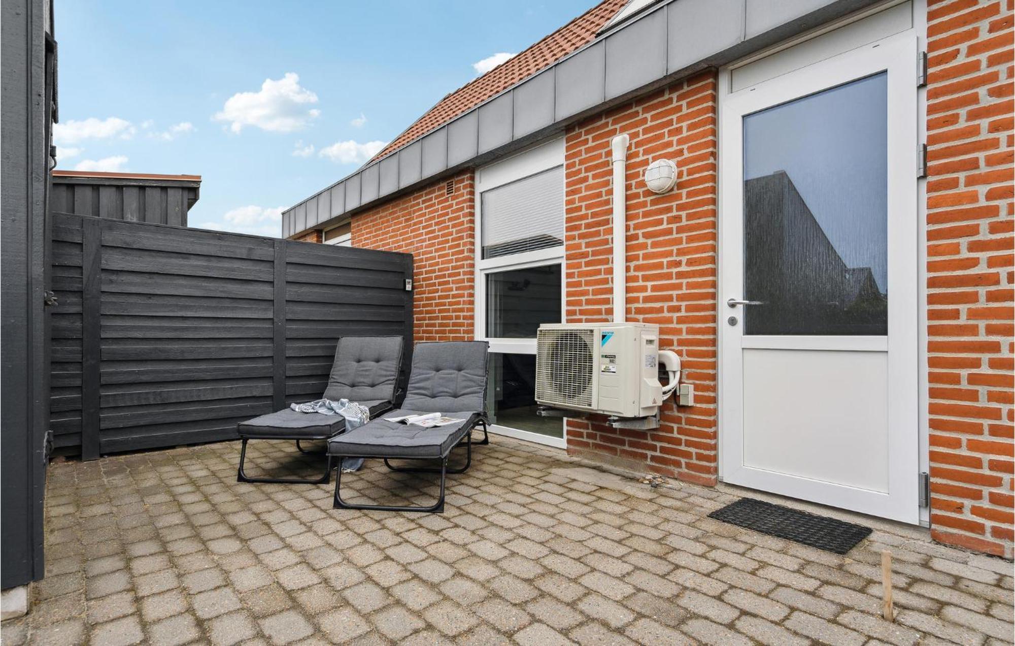 Amazing Home In Hvide Sande With Wifi Bjerregård Exterior foto