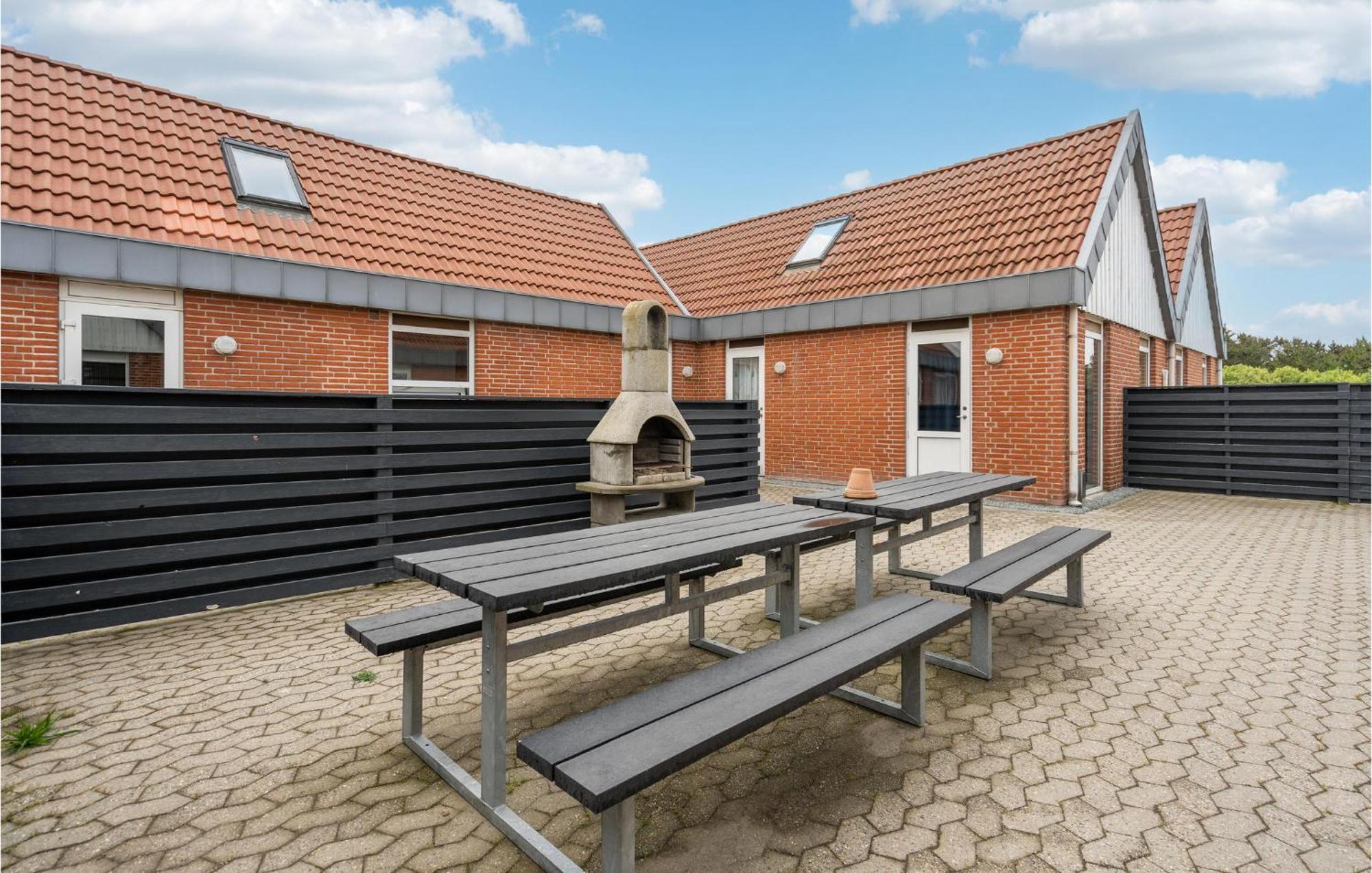 Amazing Home In Hvide Sande With Wifi Bjerregård Exterior foto